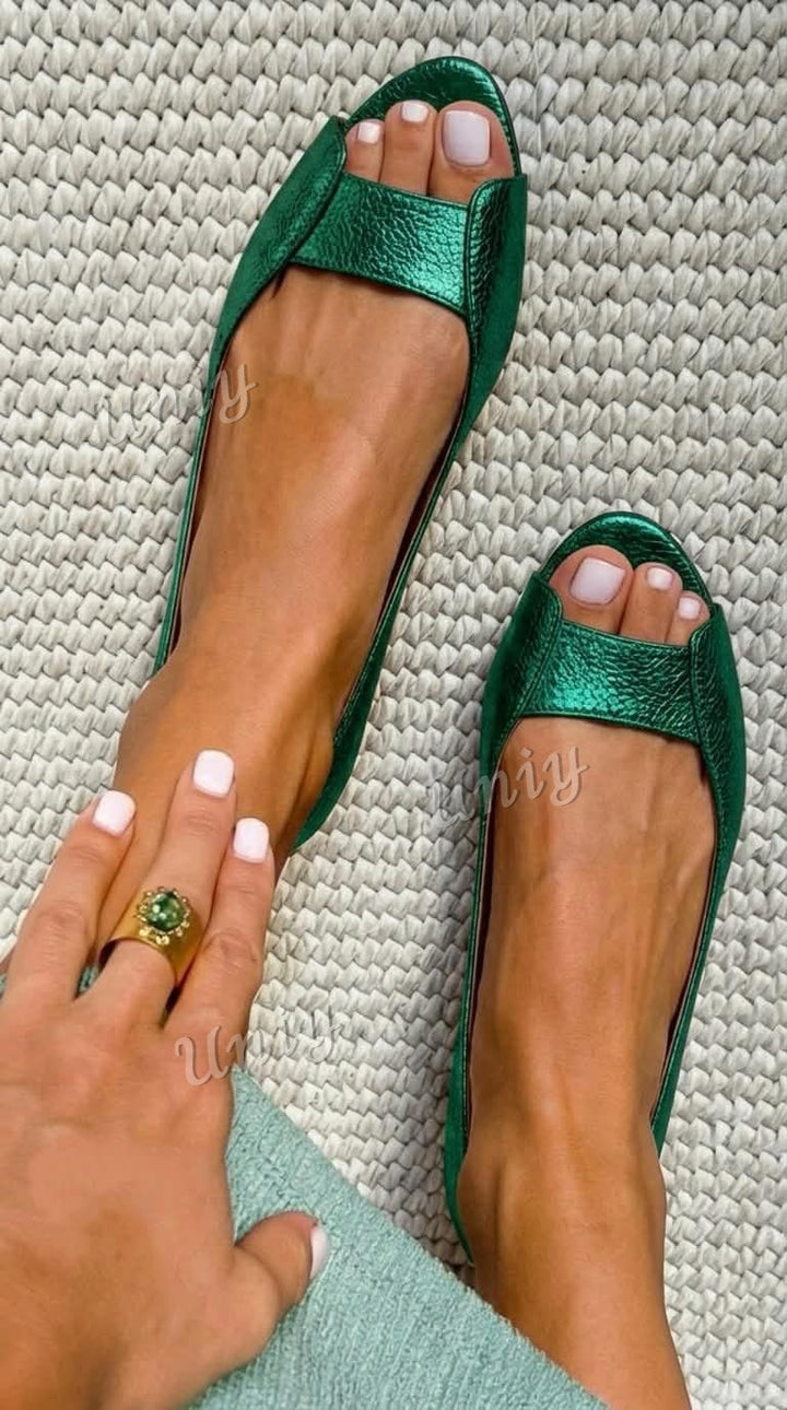 Filippa – Platt balerinsandal med öppen tå
